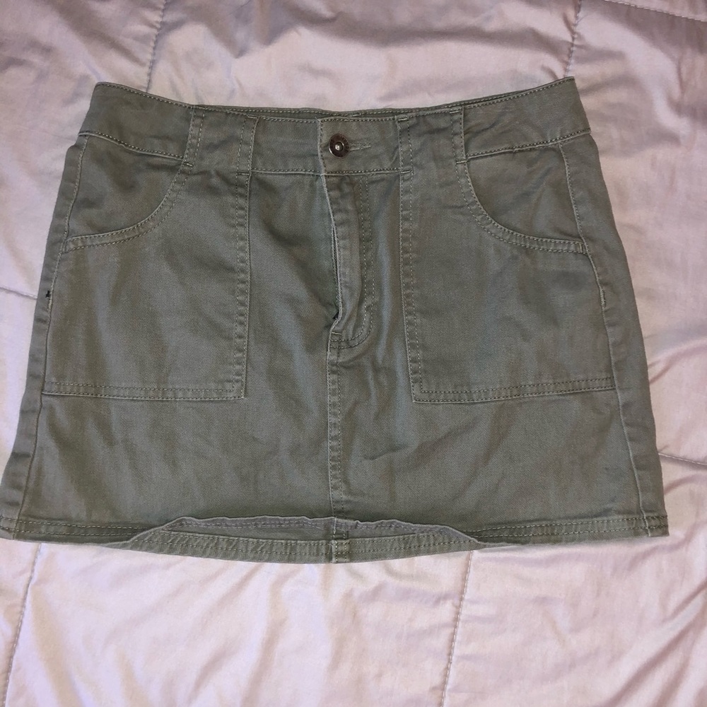 Pacsun Mini Skirt 💚